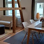 Апартаменти Stilvolle Whg Im Zentrum Шверін